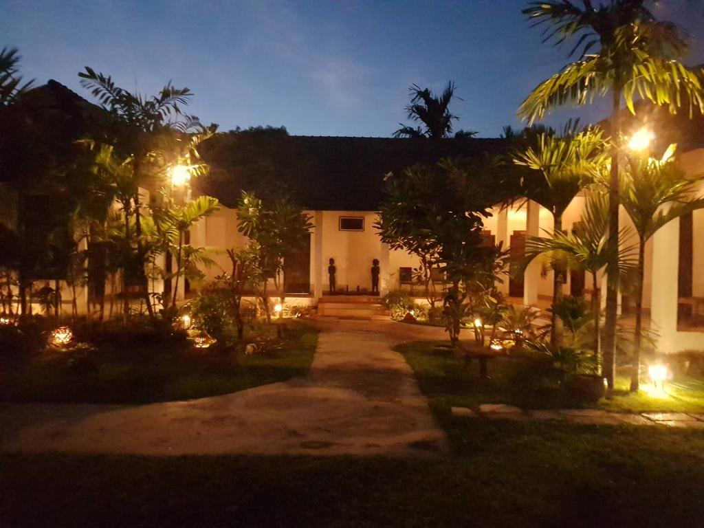 Villa Thakhek Exterior foto
