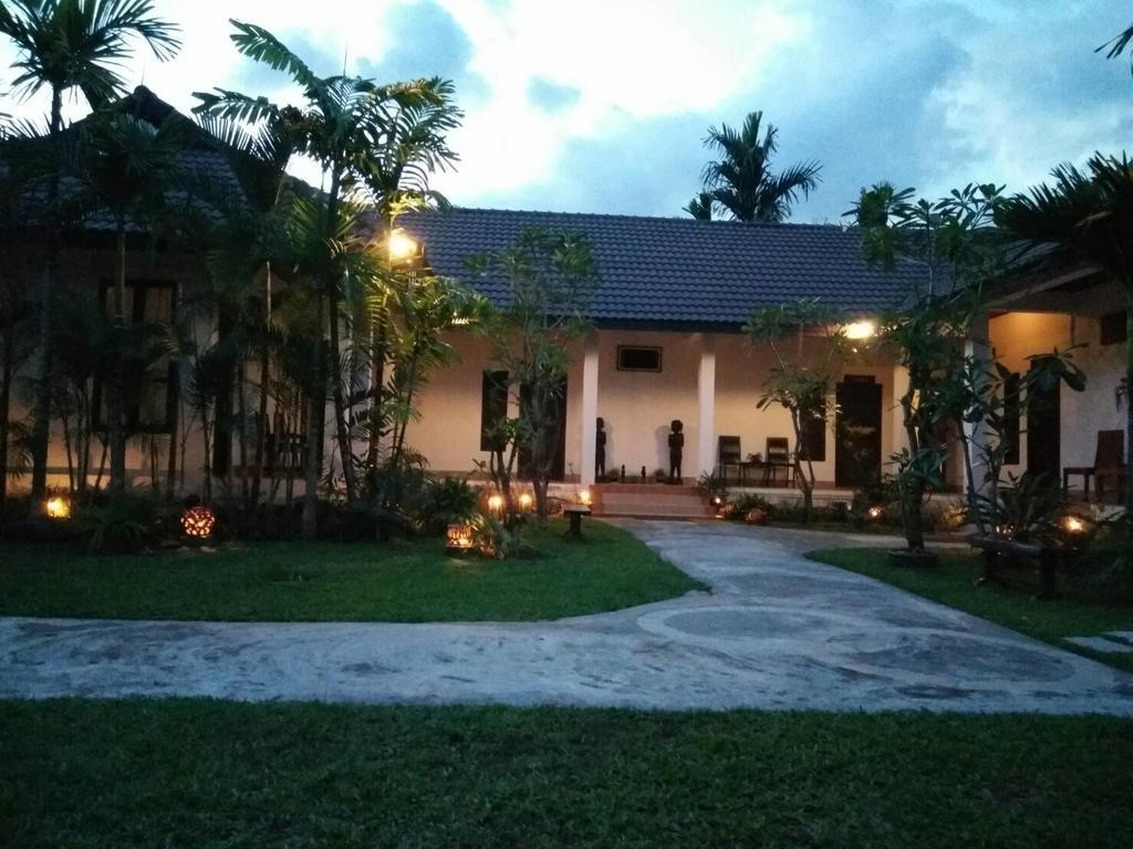 Villa Thakhek Exterior foto